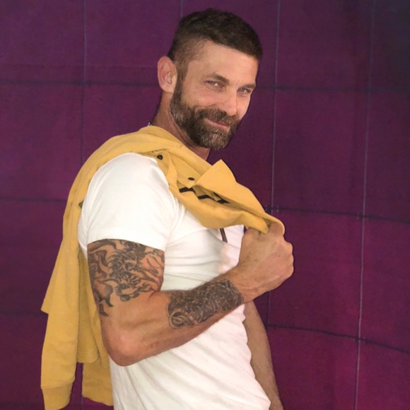 MENS ST.Johns Bay Mustard Long Sleeve Shirt MEDIUM - Picture 8 of 8